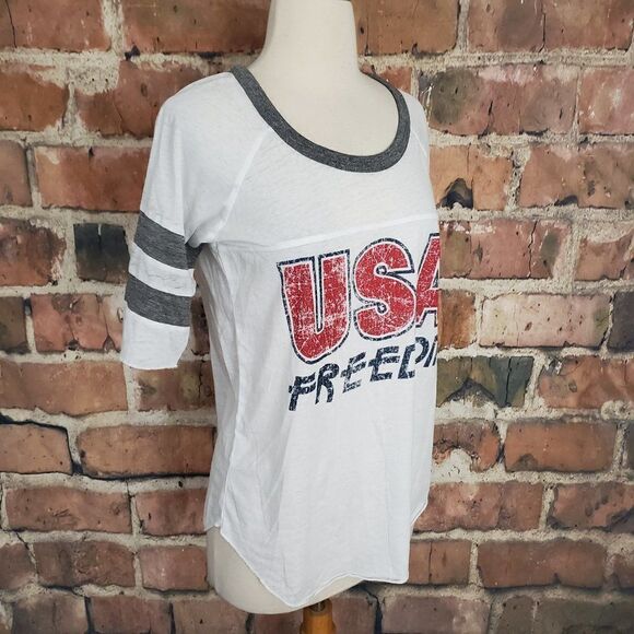 CHASER USA Freedom Tee Shirt Top Small - New with Tags (NWT) - Picture 3 of 7